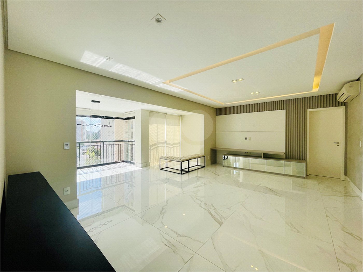 Apartamento à venda com 3 suítes em Vila Gilda, Santo André, SP