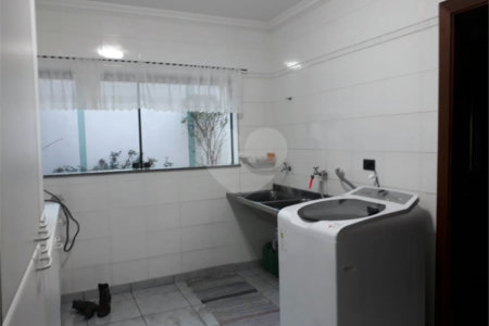 Casa à venda com 5 suítes em Jardim Franca, São Paulo, SP