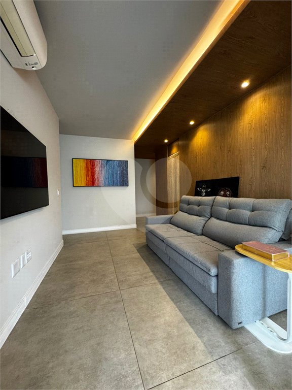Apartamento à venda com 2 quartos, sendo 1 suíte, em Água Branca, São Paulo, SP