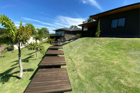 Casa à venda com 4 quartos, sendo 3 suítes,  no condomínio Jardim das Palmeiras, Bragança Paulista - SP