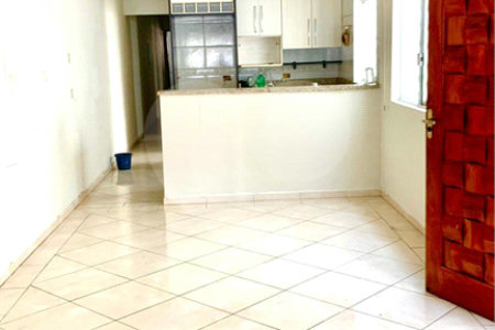 Casa à venda com 3 quartos, sendo 1 suíte, em Vila Figueira, Suzano, SP
