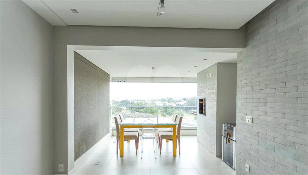Apartamento à venda com 3 quartos, sendo 1 suíte, em Vila Anastácio, São Paulo, SP