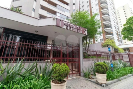 Apartamento à venda com 3 quartos, sendo 1 suíte, em Vila Hamburguesa, São Paulo, SP