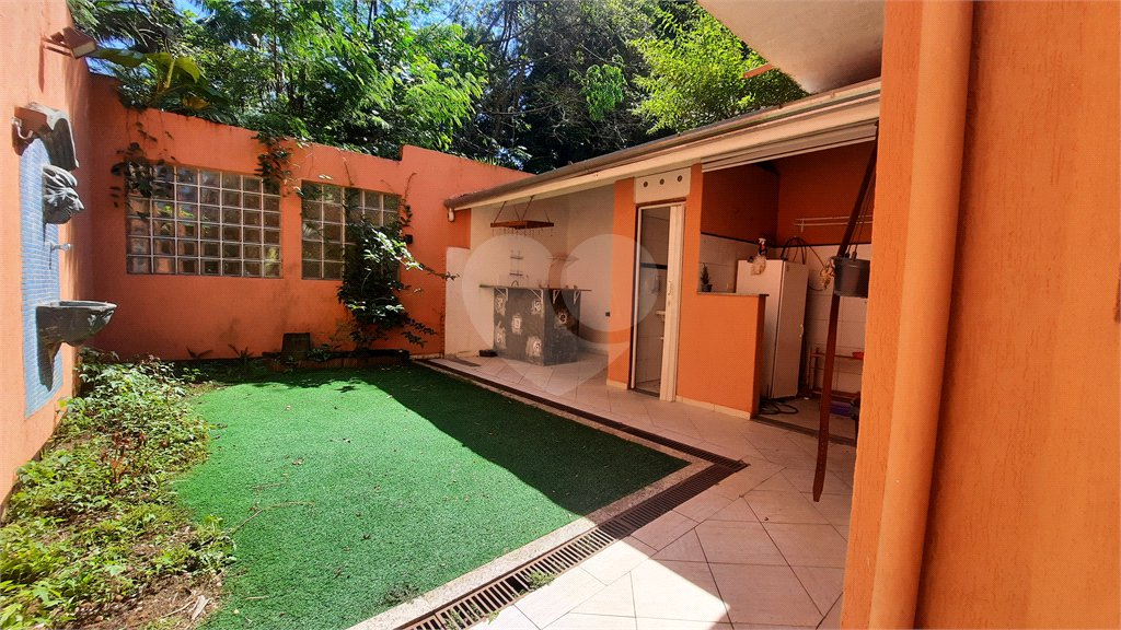Casa de Vila à venda com 4 quartos, sendo 2 suítes, em Granja Julieta, São Paulo, SP