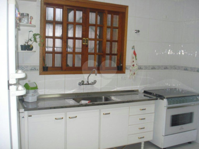 Casa à venda com 5 quartos, sendo 1 suíte,  em Vila Guilherme, São Paulo, SP