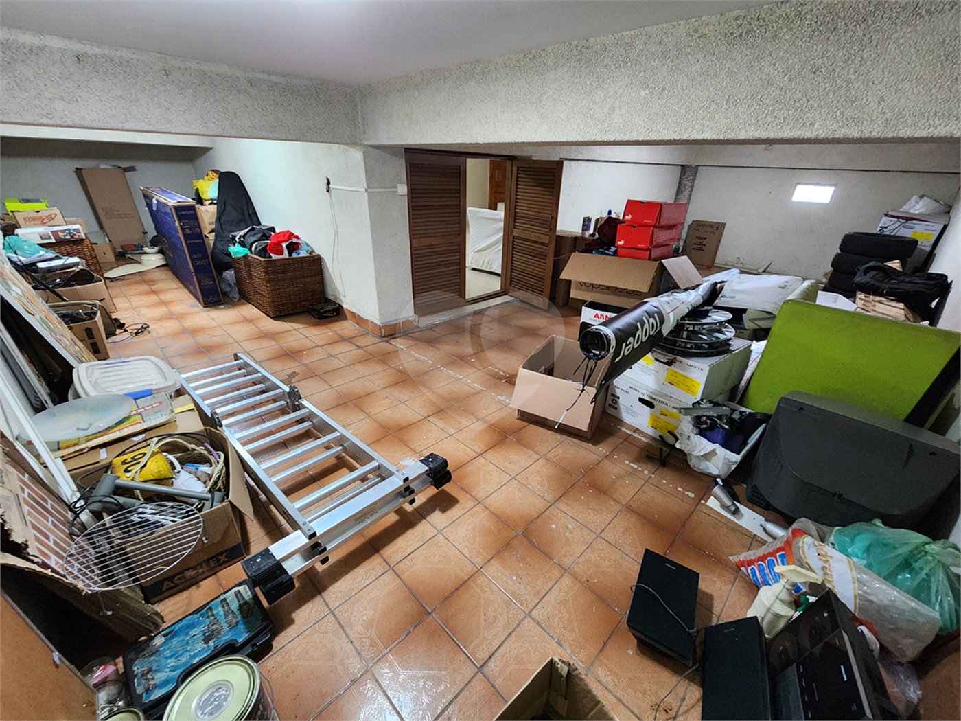 Casa à venda com 4 quartos, sendo 3 suítes,  em Vila Rosália, Guarulhos, SP