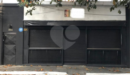 Sobrado à venda com 12 quartos em Freguesia do Ó, São Paulo, SP