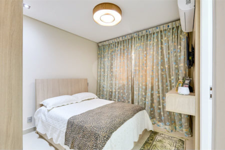 Apartamento à venda com 3 suítes em Jardim Marajoara, São Paulo, SP