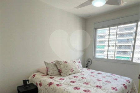 Apartamento à venda com 3 quartos, sendo 1 suíte,  em Parque São Jorge, São Paulo, SP
