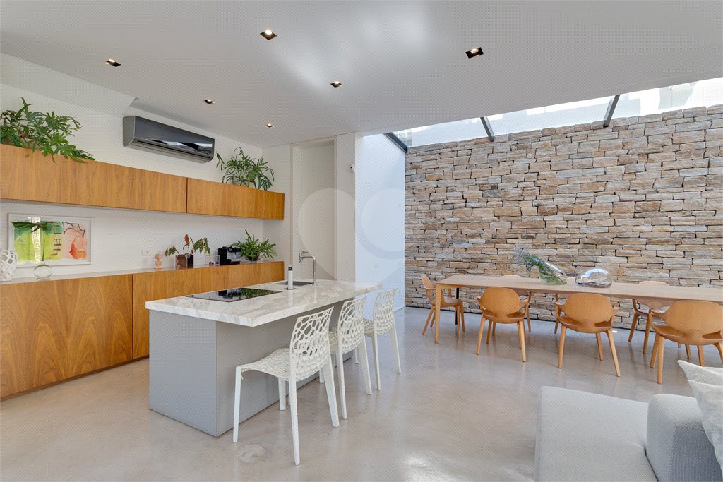 Casa de Vila à venda com 3 suítes em Granja Julieta, São Paulo, SP