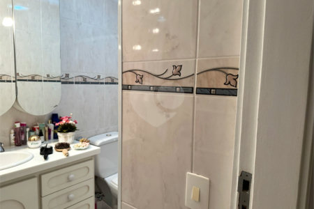 Cobertura à venda com 3 quartos, sendo 1 suíte, em Lar São Paulo, São Paulo, SP