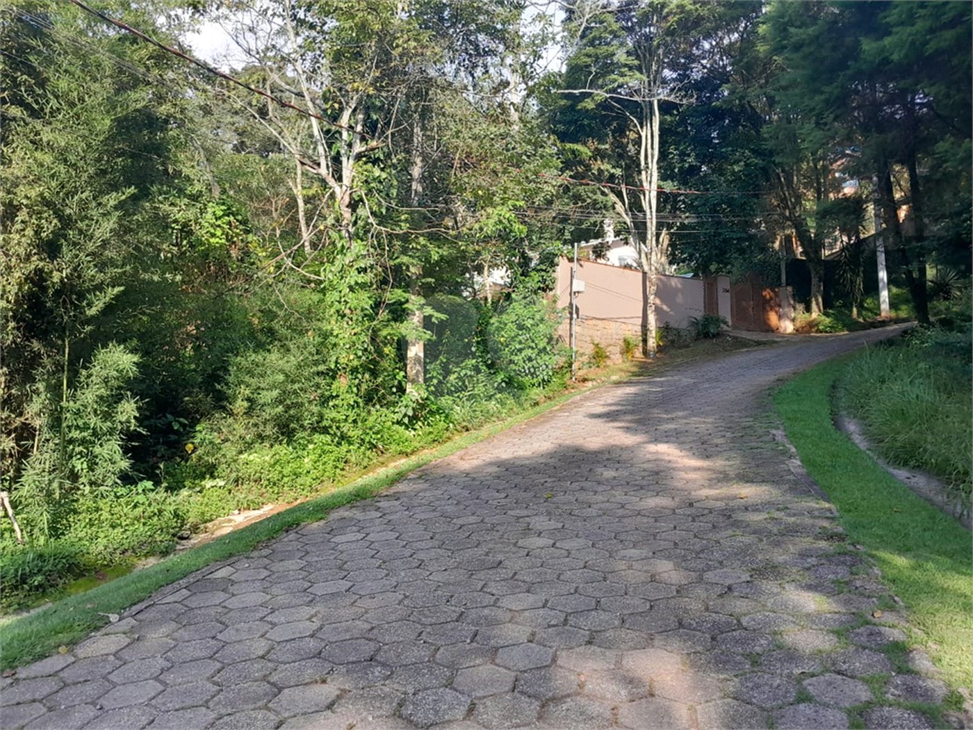 Terreno à venda no condomínio Parque Itatiaia, Mairiporã - SP