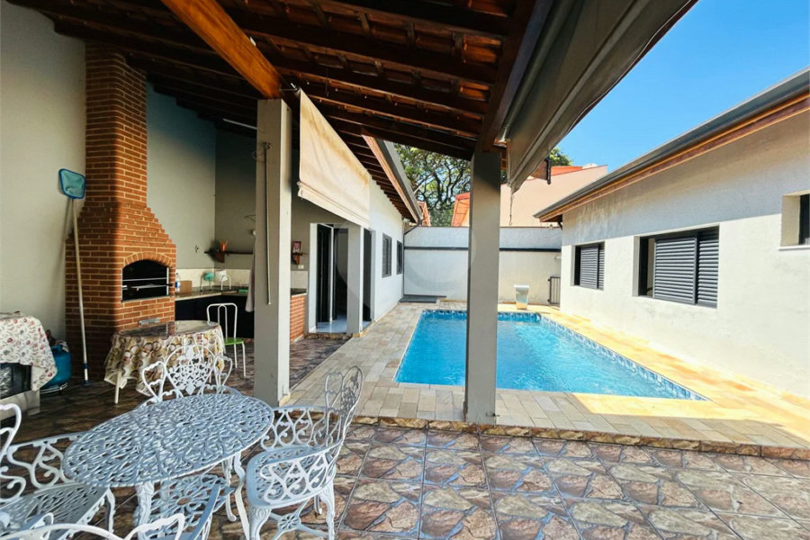 Casa a venda com 3 quartos no bairro Nova Piracicaba, em Piracicaba SP.