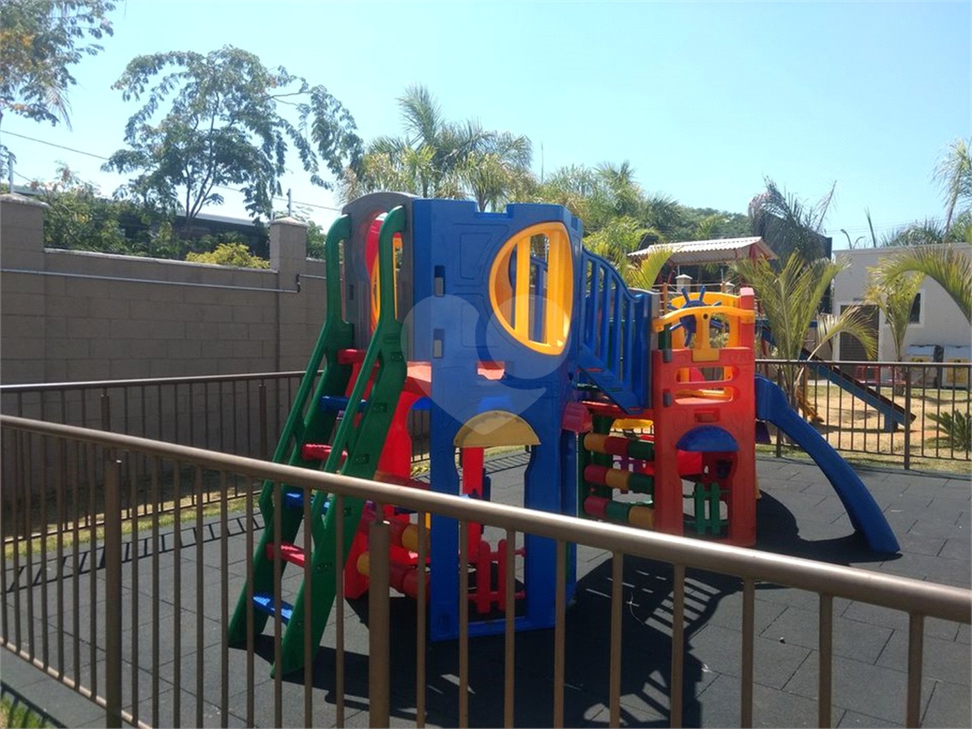 Apartamento para venda ou locação no Condomínio Monte Stella.