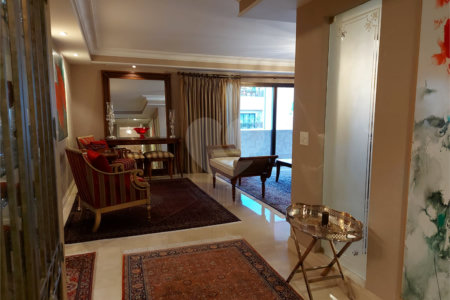Apartamento à venda com 4 suítes em Moema, São Paulo, SP
