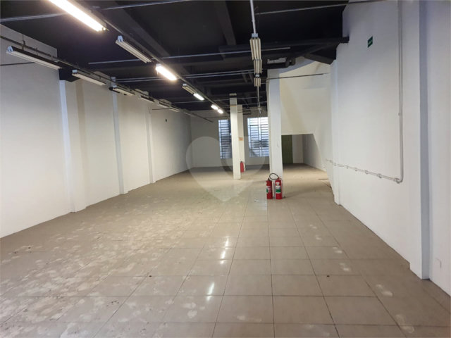 Prédio à venda em Santana, São Paulo, SP