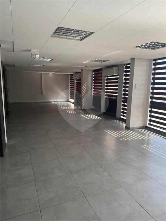 Sala à venda ou para alugar no Centro, São Paulo, SP