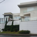 Casa à venda com 4 suítes no condomínio Residencial Jaguary, São José dos Campos - SP