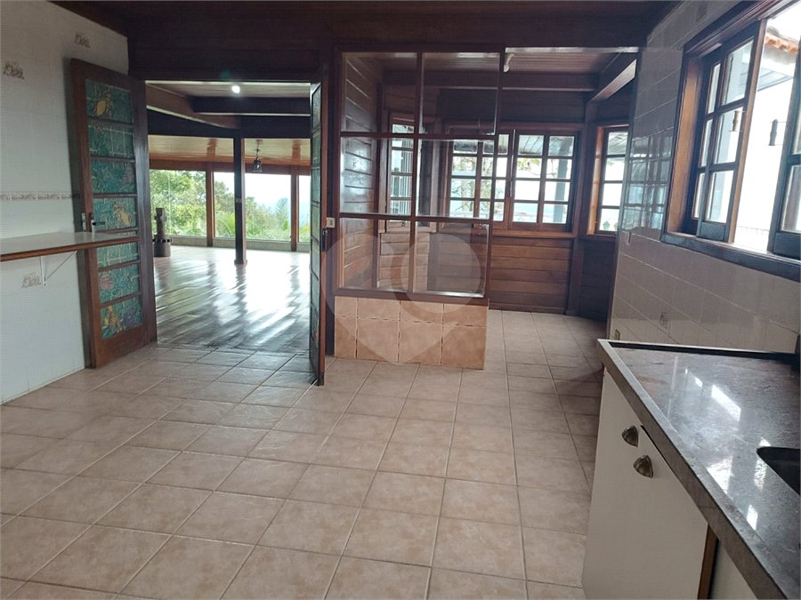 Sobrado para alugar com 3 quartos, sendo 1 suíte, em Roseira, Mairiporã, SP