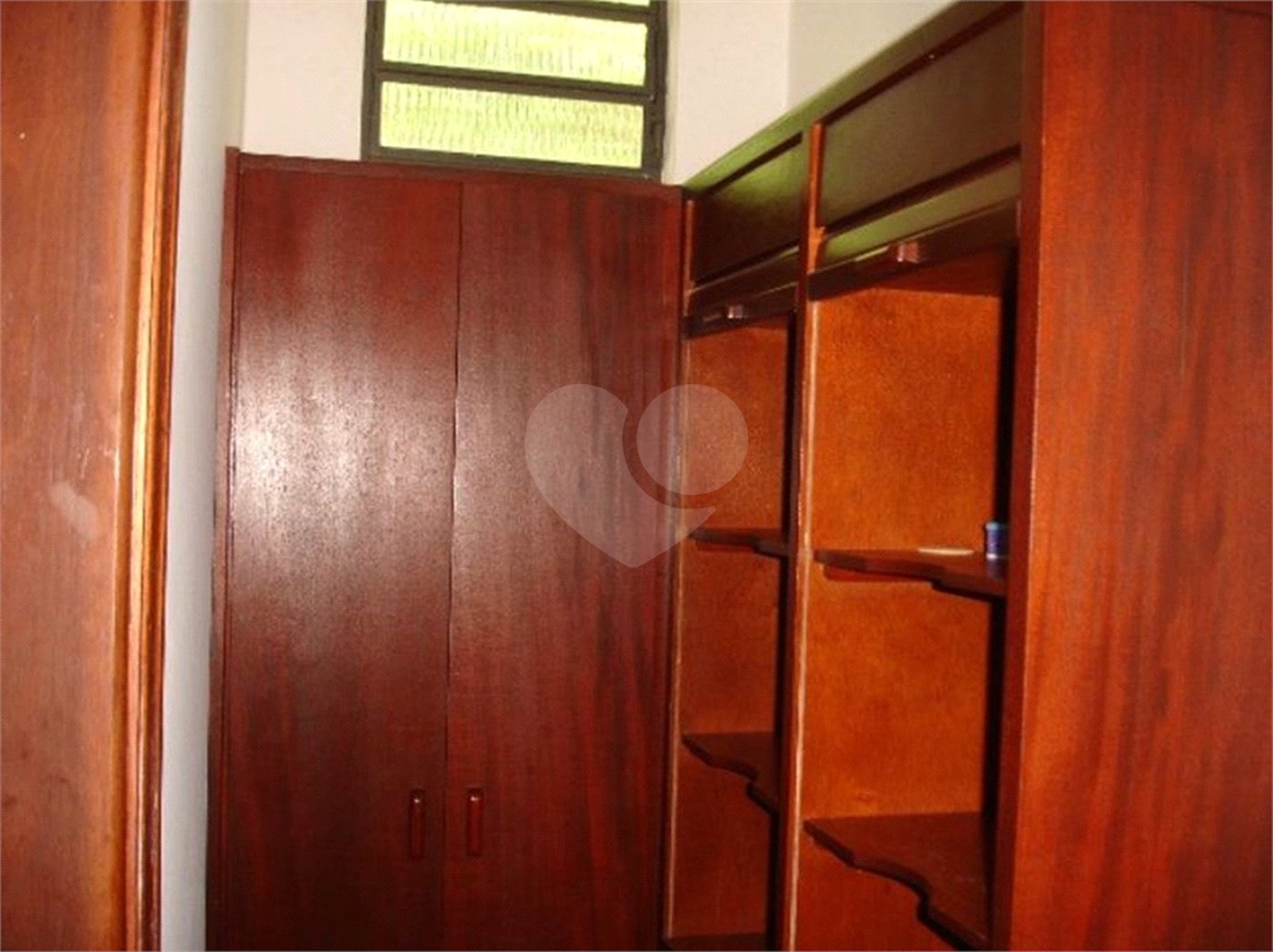 Chácara à venda com 6 quartos, sendo 2 suítes, no Centro, Serra Negra, SP