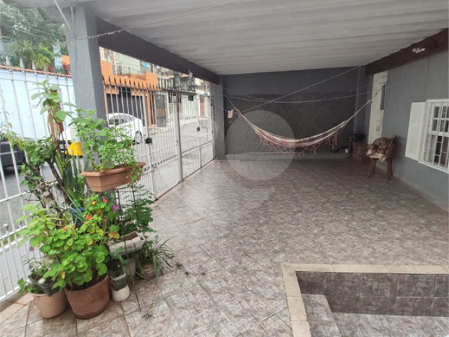 Sobrado à venda com 3 quartos em Parada Inglesa, São Paulo, SP