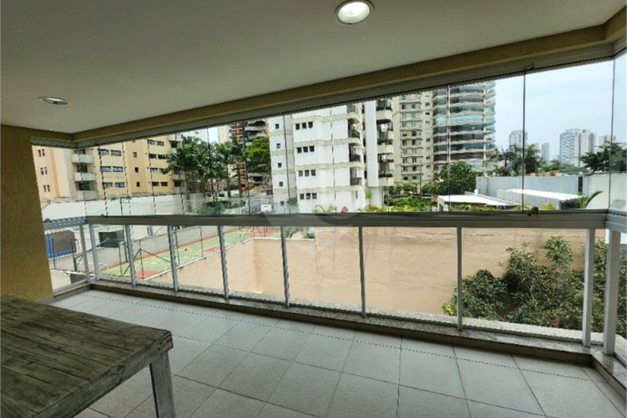 Apartamento à venda com 3 suítes em Santana, São Paulo, SP