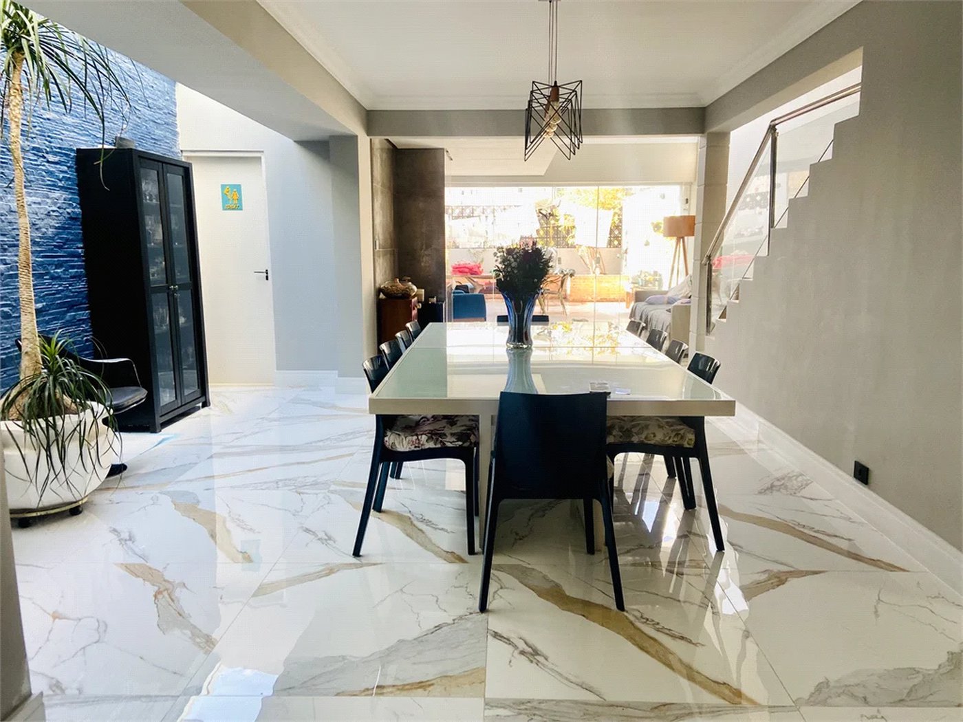 Casa à venda com 3 suítes em Jardim Londrina, São Paulo, SP