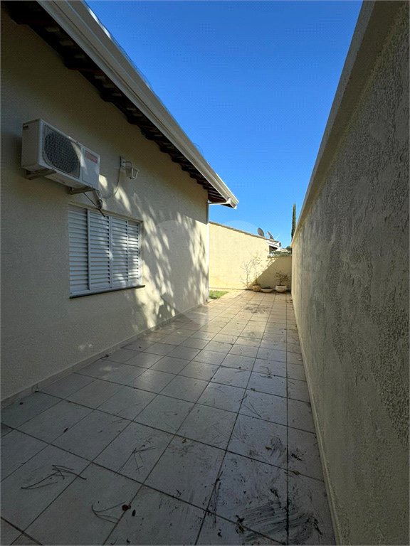 Casa à venda com 3 quartos, sendo 1 suíte, em Jardim Santa Bárbara, Atibaia, SP