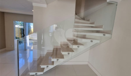 Sobrado à venda com 3 quartos, sendo 1 suíte,  em Jardim Belizário, Cotia, SP