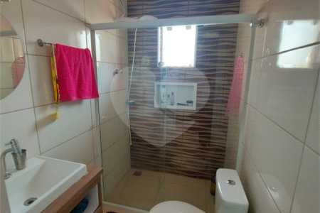 Casa à venda com 4 quartos, sendo 1 suíte, em Terra da Uva, Louveira, SP