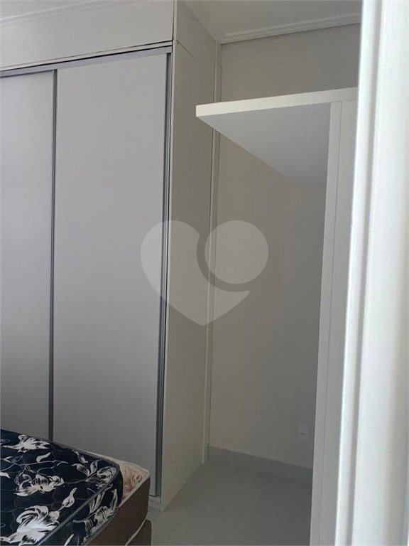Casa à venda com 4 quartos, sendo 3 suítes, no condomínio Brisa 1, Mogi das Cruzes - SP