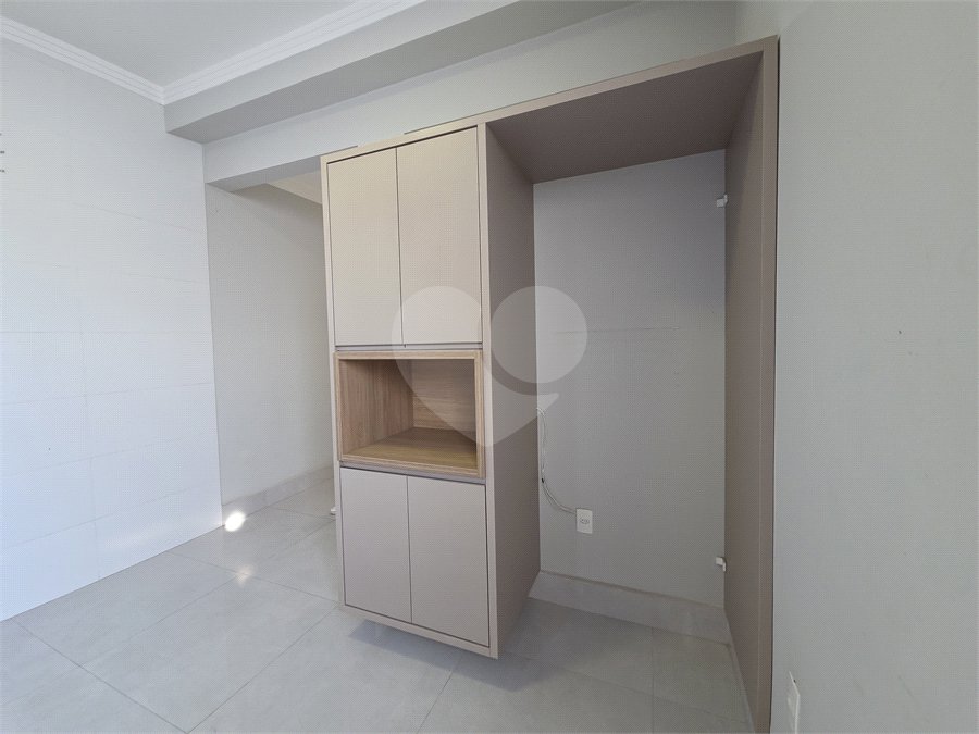 Casa à venda com 2 quartos, sendo 1 suíte, no condomínio Horto Florestal II, Sorocaba - SP