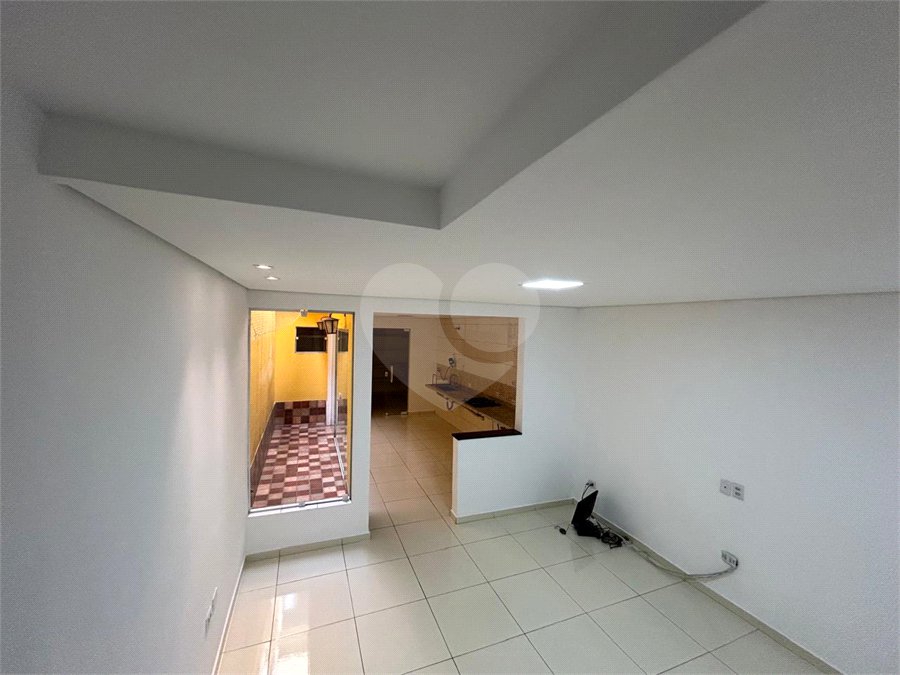Casa de Vila para alugar com 4 suítes em Vila Romana, São Paulo, SP