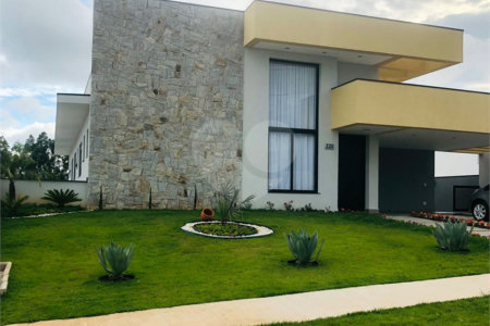 Casa à venda com 3 suítes no condomínio Residencial Fazenda Altaq Vista, Salto de Pirapora - SP