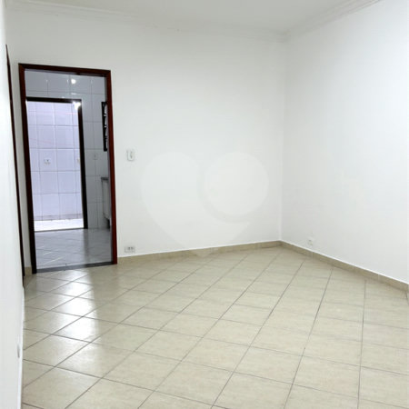 Casa para alugar com 2 quartos, sendo 1 suíte, no condomínio Terra Nostra III, São Paulo - SP