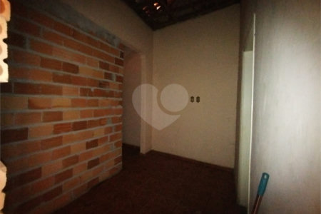 Casa à venda com 2 quartos no Centro, Itapetininga, SP