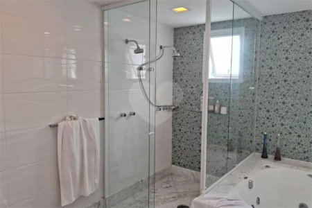 Apartamento à venda com 4 suítes em Vila Andrade, São Paulo, SP