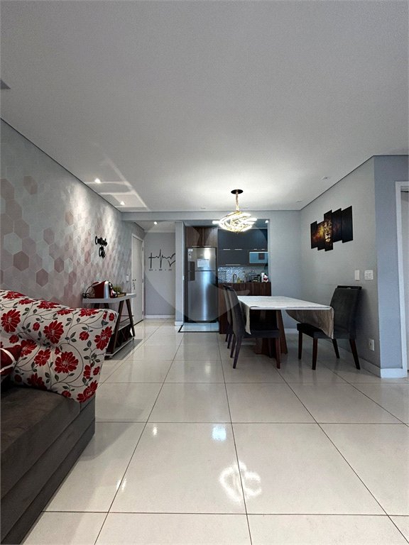 Apartamento à venda com 2 suítes em Jardim Flor da Montanha, Guarulhos, SP