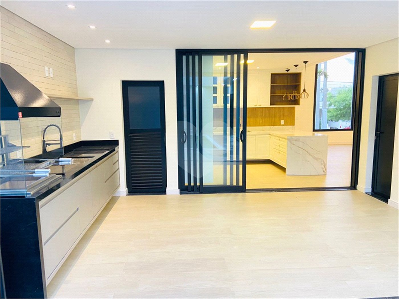 Casa à venda com 3 suítes no condomínio Piemonte, Indaiatuba - SP