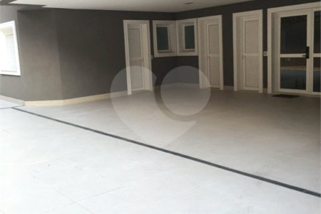 Casa à venda com 5 suítes no condomínio Residencial Tamboré 2, Santana de Parnaíba - SP