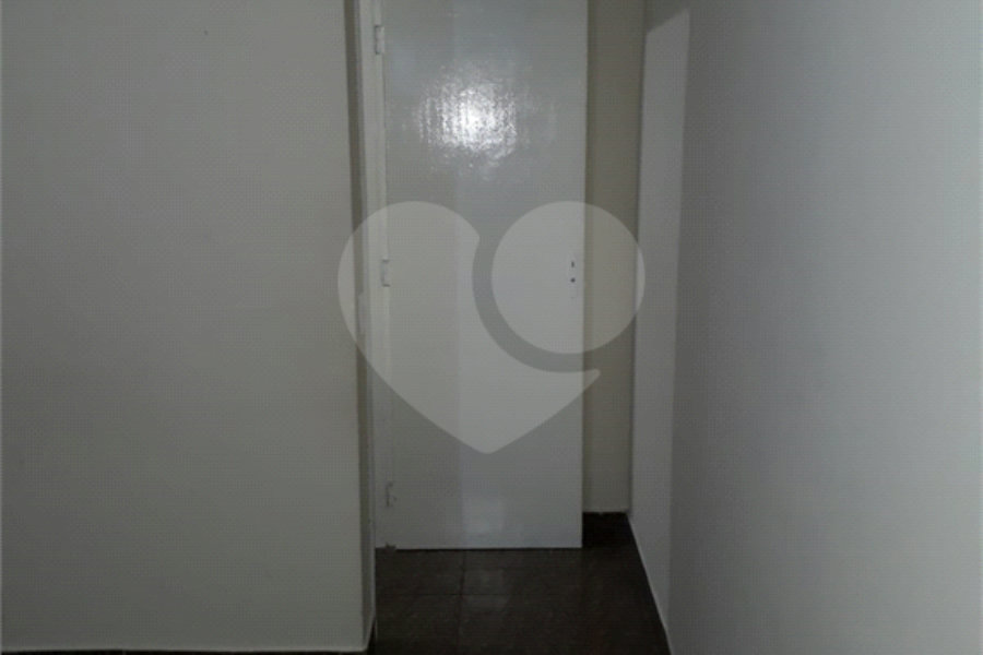 Sobrado à venda com 2 quartos em Horto, São Paulo, SP
