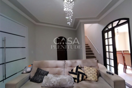 Sobrado à venda com 3 quartos, sendo 1 suíte, em Jardim Dois Corações, Sorocaba, SP