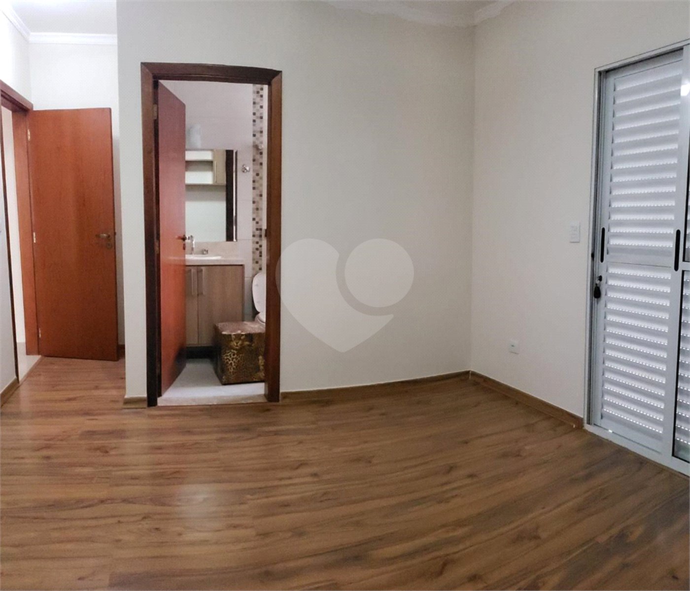 Sobrado à venda com 2 quartos, sendo 1 suíte,  em Vila Nova Mazzei, São Paulo, SP