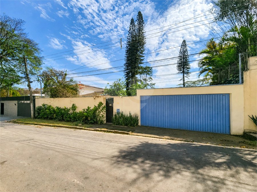 Casa à venda com 4 quartos, sendo 2 suítes, em Chácara Flora, São Paulo, SP