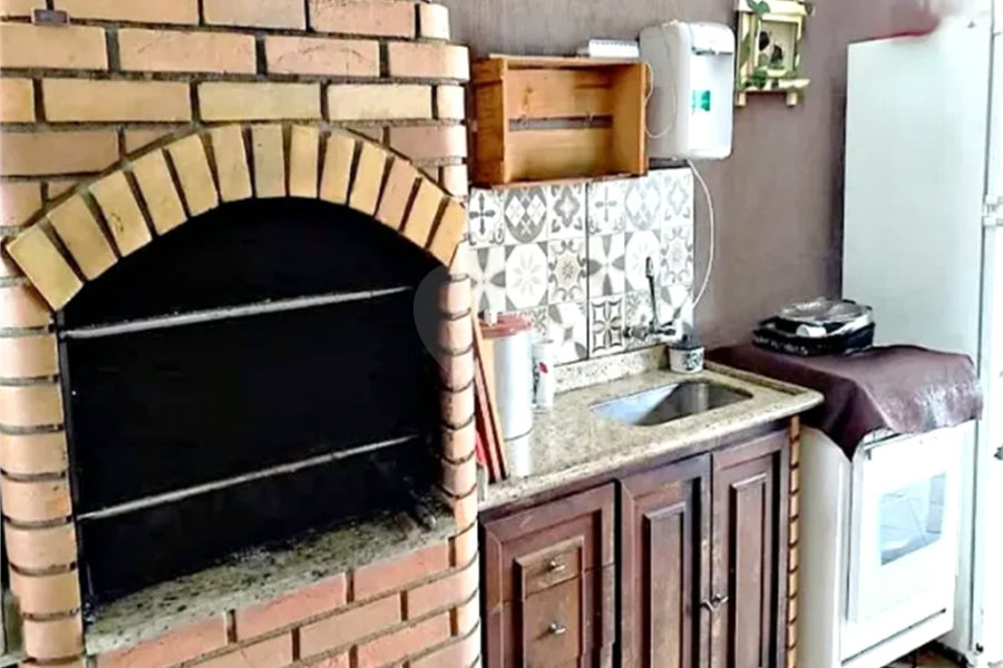 Sobrado à venda com 3 quartos, sendo 1 suíte,  em Vila Palmeiras, São Paulo, SP