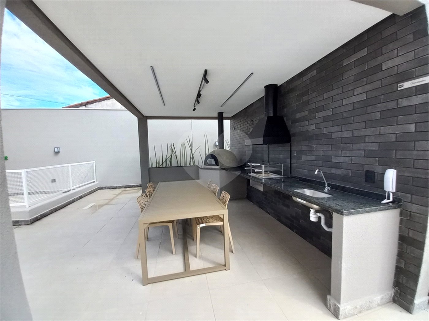 Apartamento à venda com 2 quartos, sendo 1 suíte,  em Jardim Oriente, São José dos Campos, SP