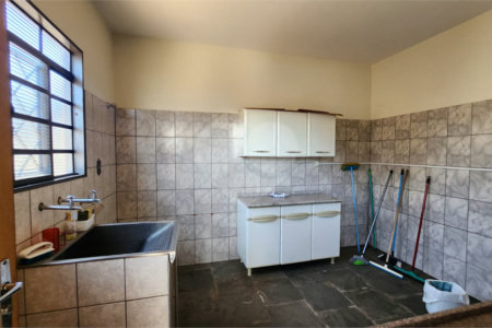 Casa à venda com 3 quartos, sendo 2 suítes, em Jardim Europa (vila Xavier), Araraquara, SP