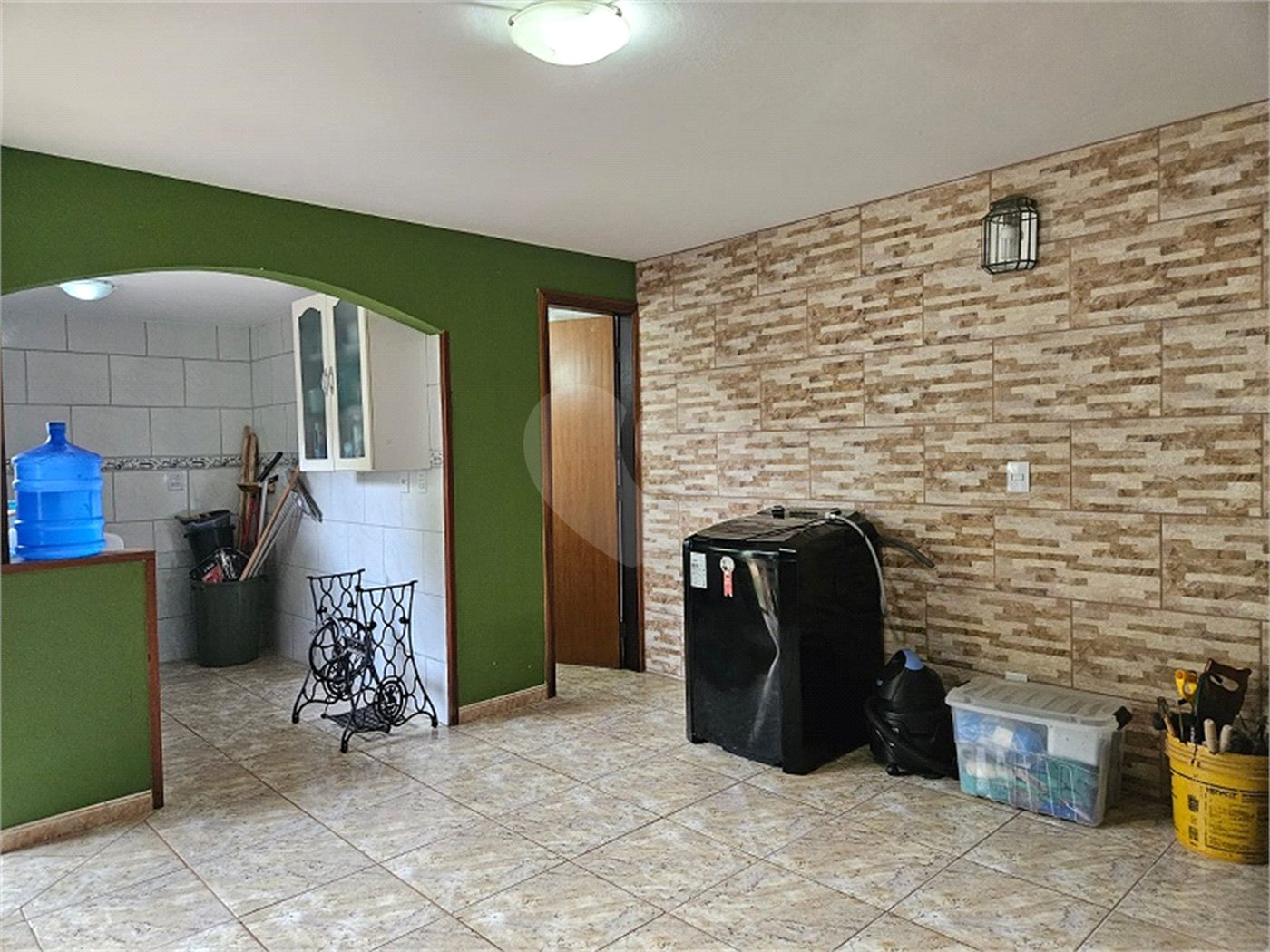 Casa à venda com 4 quartos, sendo 3 suítes, em Jardim Tapajós, Atibaia, SP