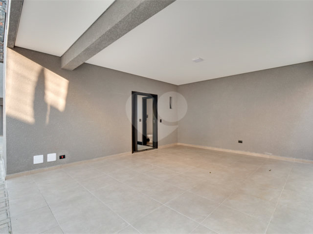 Casa à venda com 4 suítes no condomínio Reserva Robélia, São Paulo - SP