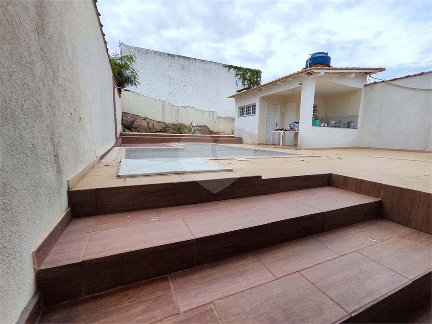 Sobrado à venda com 2 quartos em Jardim Emília, Sorocaba, SP